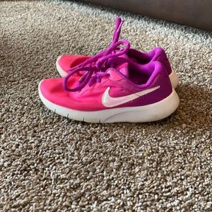 Girl Nike Shoes